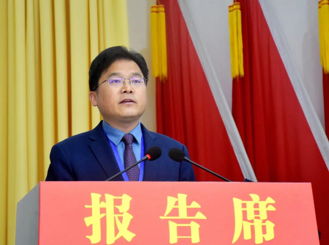 白河县第十八届人民代表大会第六次会议开幕